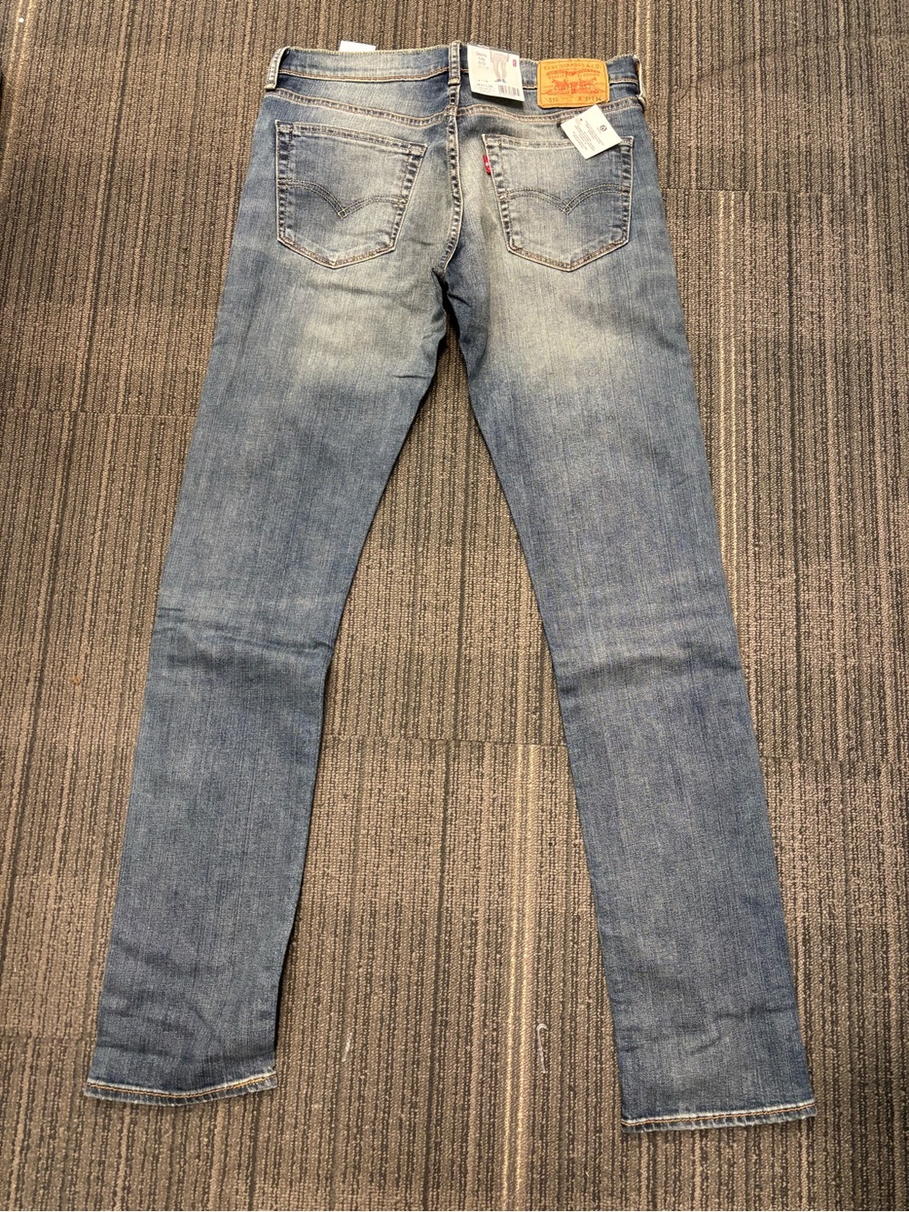 Levi's Men's W 31 L34 Skinny 510 Jeans in Medium Wash Blue - Picture 5 of 12